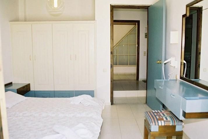 Skala Apartments Agia Marina Quarto foto